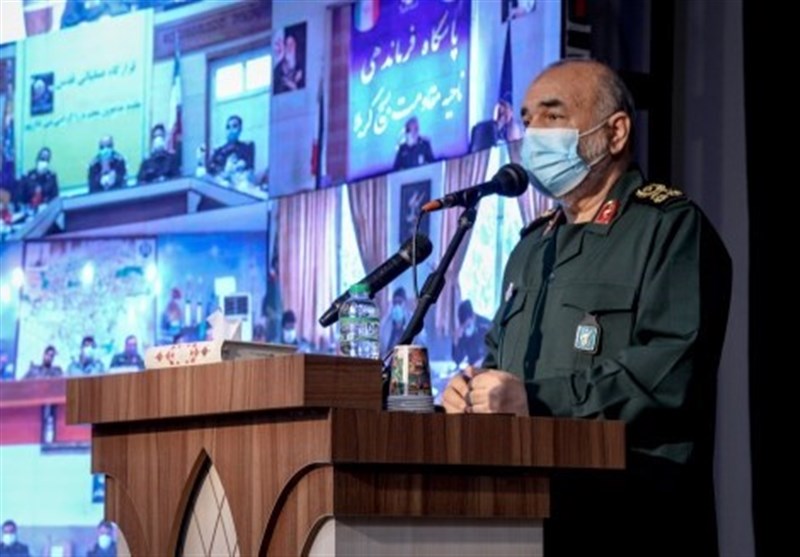 سرلشکر سلامی: ملت ایران خطا نمی&zwnj;کند چرا که نگاهش به ستاره تابناکی به نام رهبری است