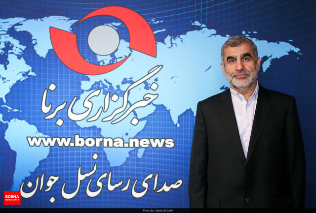 پاسخ نیکزاد به گلایه کدخدایی از مصوبات مجلس پاسخ نیکزاد به گلایه کدخدایی از مصوبات مجلس