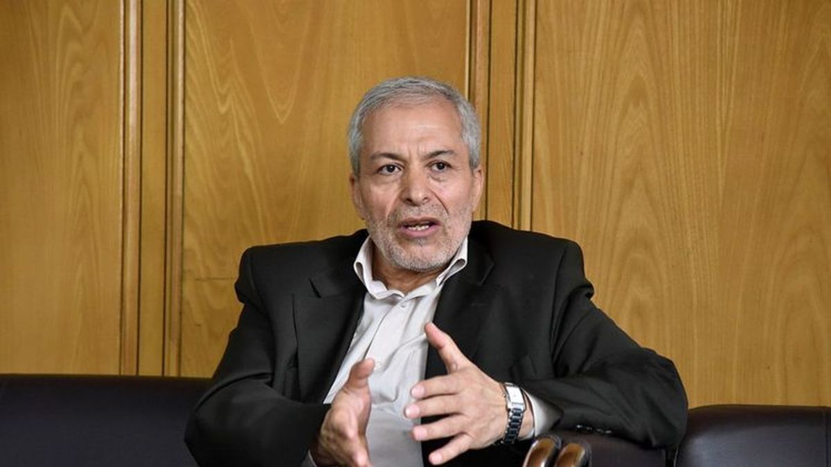 محمود میرلوحی: به بازپرس گفتم با یک فرغون سند و مدرک آمدم/ صدا و سیما به قالیباف تریبون داد، اما به من نه! محمود میرلوحی: به بازپرس گفتم با یک فرغون سند و مدرک آمدم/ صدا و سیما به قالیباف تریبون داد، اما به من نه!