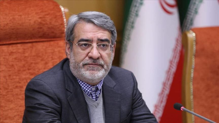 وزیر کشور از مجلس کارت زرد گرفت وزیر کشور از مجلس کارت زرد گرفت