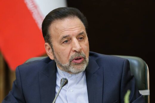مردم نامحرم نیستند که در خفا برایشان دیوارهای کوتاه و بلند بسازید مردم نامحرم نیستند که در خفا برایشان دیوارهای کوتاه و بلند بسازید