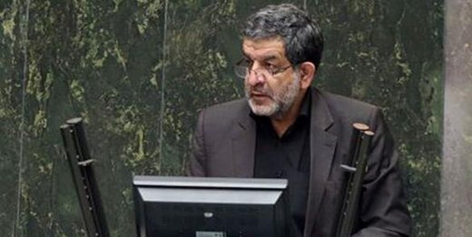 وزیر دولت احمدی نژاد: قیمت خودرو دستوری پایین نمی آید، باید تولید را بالا برد وزیر دولت احمدی نژاد: قیمت خودرو دستوری پایین نمی آید، باید تولید را بالا برد