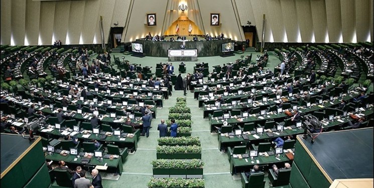روزهای توفانی بهارستان روزهای توفانی بهارستان