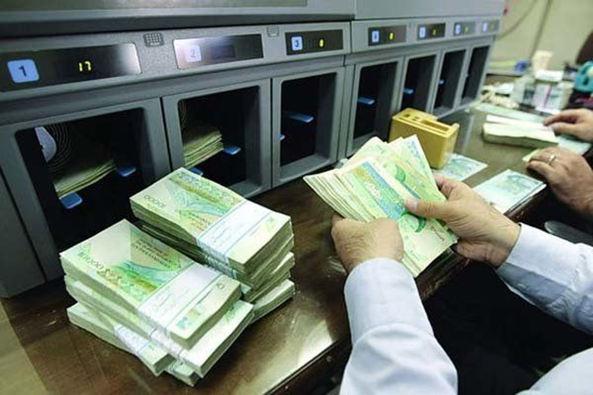 روزنامه اصولگرا: اسامی منتشرشده، خرده بدهکاران بانکی هستند؛ نام &laquo;بدهکاران بزرگ&raquo; منتشر نشده