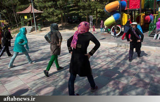 کنایه تند به زاکانی برای زنانه و مردانه کردن پارک&zwnj;ها