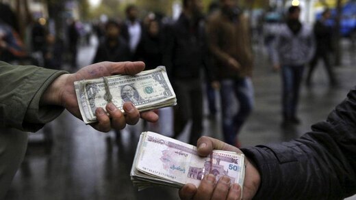 پیشبینی جدید یک فعال اقتصادی از قیمت دلار در بازار/ دلار کانال عوض کرد پیشبینی جدید یک فعال اقتصادی از قیمت دلار در بازار/ دلار کانال عوض کرد