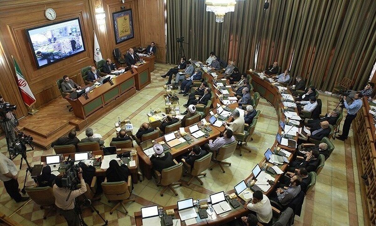 واکنش تند اصولگرایان به حمایت چمران واکنش تند اصولگرایان به حمایت چمران