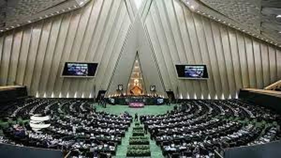 اخم مجلس به شورا اخم مجلس به شورا