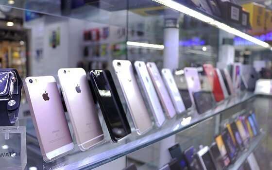 شوك قيمت موبايل پس از واردات با ارز رانتي شوك قيمت موبايل پس از واردات با ارز رانتي