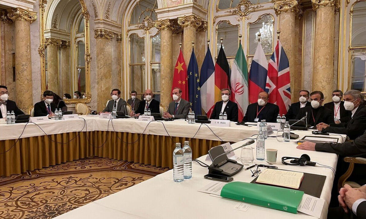 اروپا از ایران میخواهد «موضوع سپاه» را کنار بگذارد و توافق جدید را امضا کند اروپا از ایران میخواهد «موضوع سپاه» را کنار بگذارد و توافق جدید را امضا کند