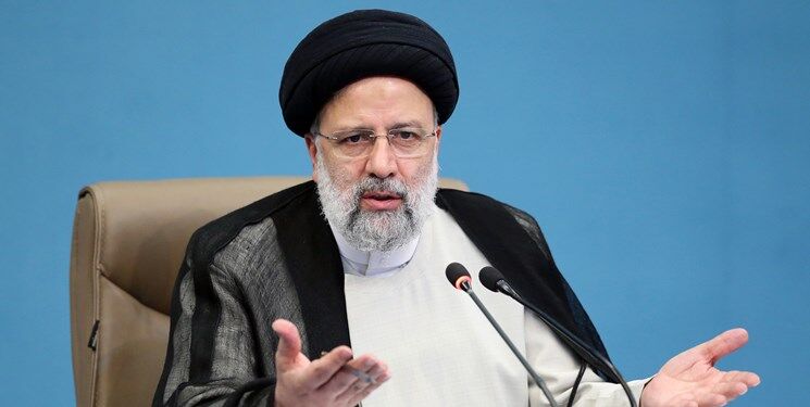 رئیسی: پیگیری معضل گرد و غبار ضروری است رئیسی: پیگیری معضل گرد و غبار ضروری است