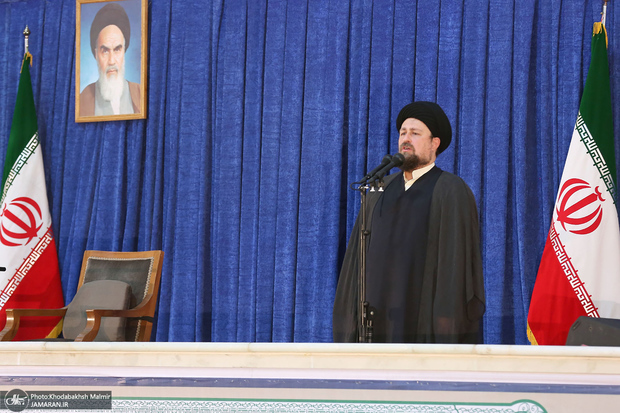 ایجاد جنجال میان سخنان سید حسن خمینی برای به حاشیه راندن رویکرد امام است ایجاد جنجال میان سخنان سید حسن خمینی برای به حاشیه راندن رویکرد امام است