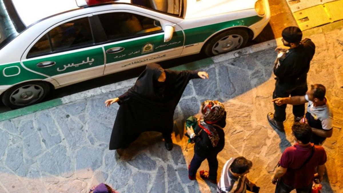 جزییات راهاندازی گشت نامحسوس حجاب در مشهد/ آقایان هم مشمول بدپوششی میشوند جزییات راهاندازی گشت نامحسوس حجاب در مشهد/ آقایان هم مشمول بدپوششی میشوند