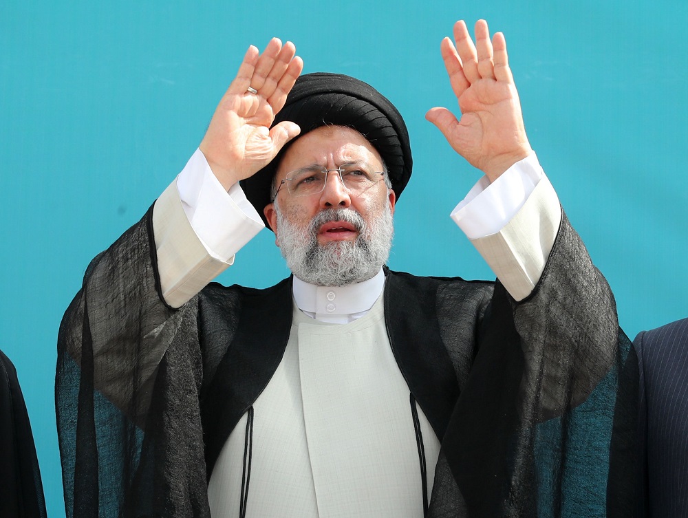 رئیسی: باز هم تاکید می&zwnj;کنم که همه مدیران باید از چهره&zwnj;های انقلابی انتخاب شوند / هر کس روحیه تحول&zwnj;خواهی ندارد، باید کنار گذاشته شود