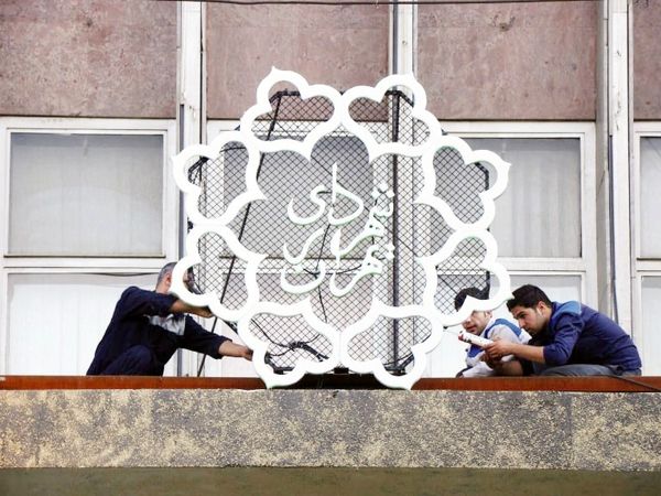 کثیرالسفرهای توجیه&zwnj;گر و گریزان از گزارش!