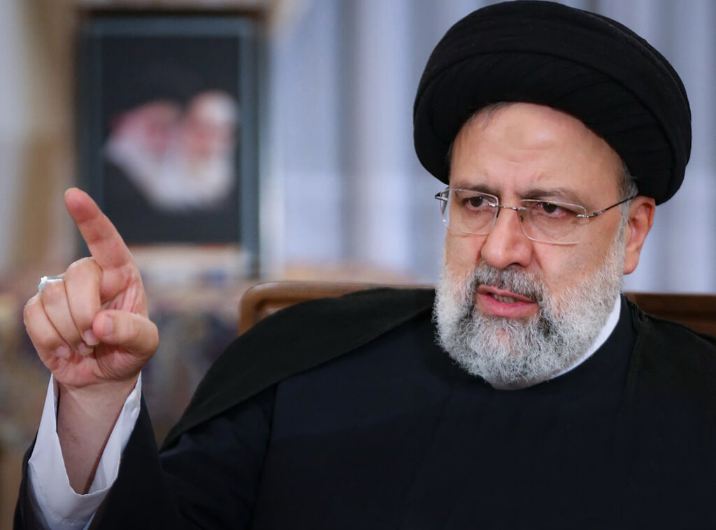 یک سال حرکت روی&laquo; تردمیل&raquo;