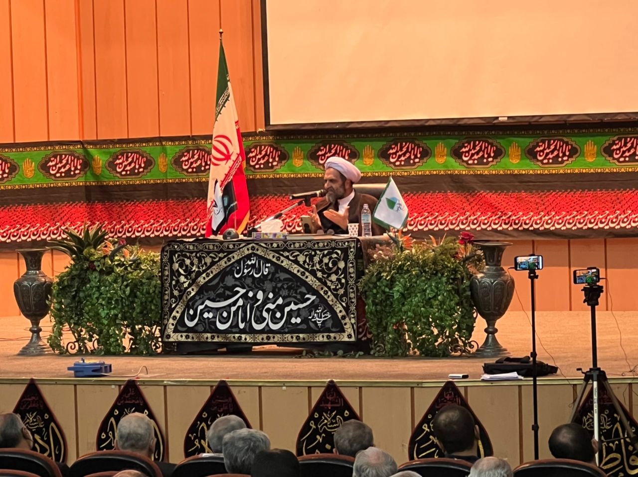 استاد سروش محلاتی: امام حسین(ع)، موسس راه برون&zwnj;رفت از انسداد مطلق سیاسی است
