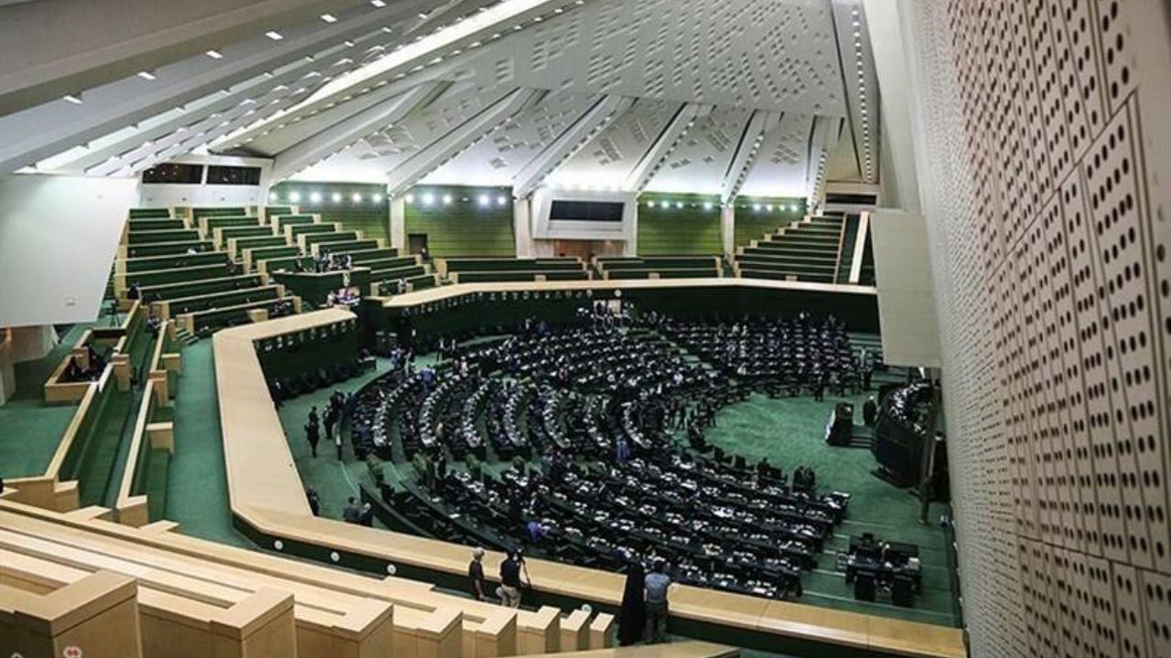 يک گام مانده تا آغاز استيضاح&zwnj;هاي زنجيره&zwnj;اي