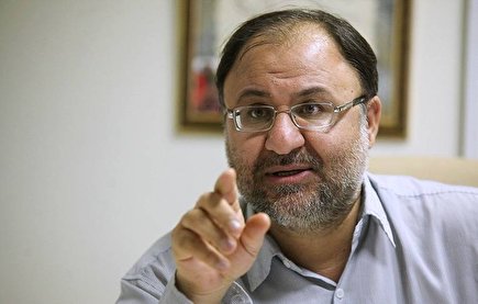 واكنش فعال اصولگرا به چالش حضور زنان در ورزشگاه ها: آیا فیفا تضمین می&zwnj;دهد دختران ما در ورزشگاه ها کشته و زخمی نشوند؟ / فیفا چه&zwnj;کاره است، به ما دستور بدهد
