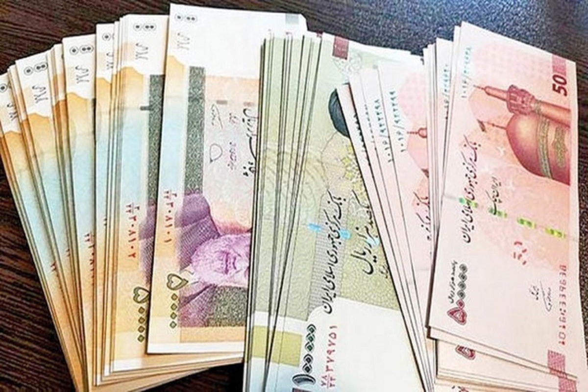 افزایش بیش از ١٠٠ هزار میلیارد تومان نقدینگی در کمتر از ۲ ماه افزایش بیش از ١٠٠ هزار میلیارد تومان نقدینگی در کمتر از ۲ ماه