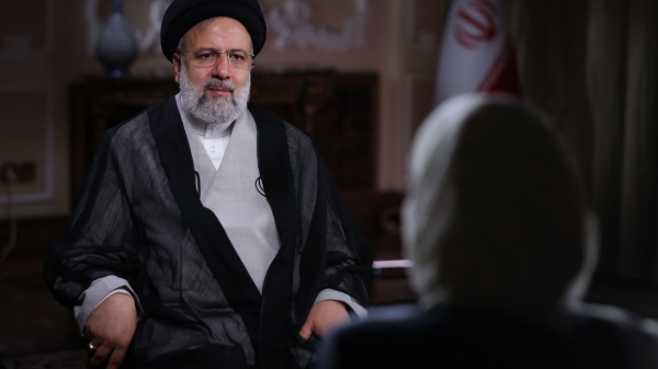 زنان در ایران به عنوان یک امر خودجوش حجاب را رعایت میکنند / اصلا کسی به آنها تکلیف شخصی هم نکرده، بلکه خودشان را مقید میدانند زنان در ایران به عنوان یک امر خودجوش حجاب را رعایت میکنند / اصلا کسی به آنها تکلیف شخصی هم نکرده، بلکه خودشان را مقید میدانند