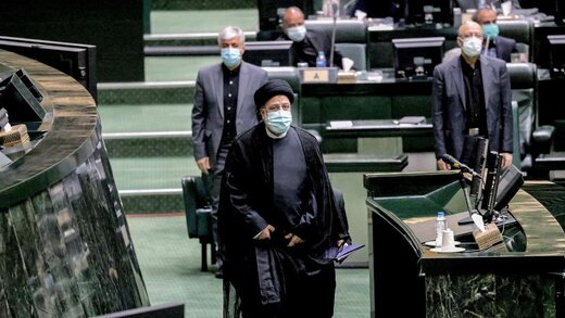 رئیسی؛ رکورددار دریافت بیشترین «تذکر کتبی» از نمایندگان مجلس رئیسی؛ رکورددار دریافت بیشترین «تذکر کتبی» از نمایندگان مجلس