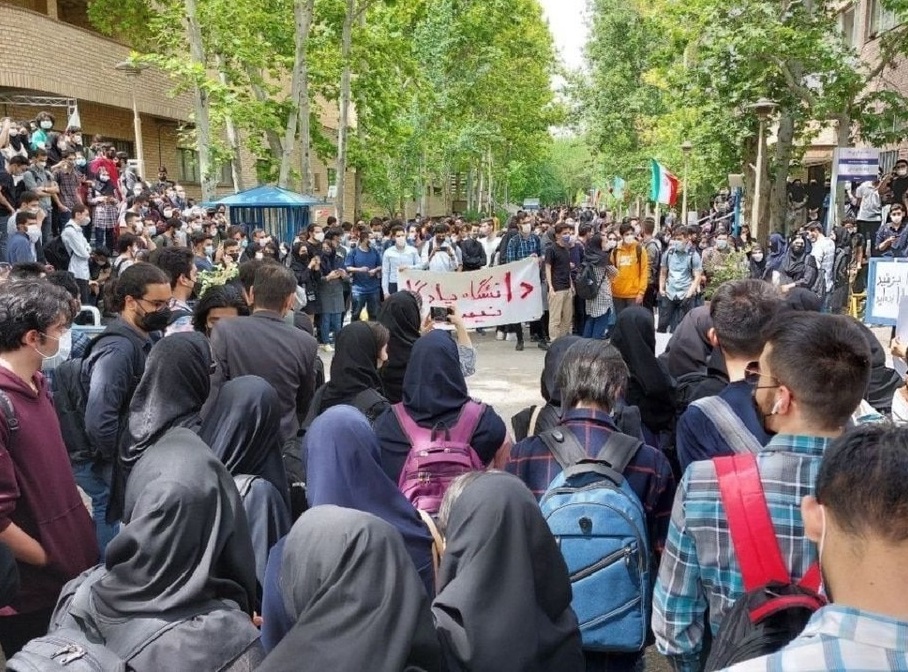 دانشگاه علامه: ۹ نفر از دانشجویان بازداشتی آزاد شدند؛ پیگیر آزاد کردن دیگر دانشجویان هستیم؛ همه دانشجویان در فضای بیرون از دانشگاه دستگیر شدهاند / دانشگاه شریف: ۴ دانشجوی بازداشتی، تا ساعاتی دیگر آزاد میشوند دانشگاه علامه: ۹ نفر از دانشجویان بازداشتی آزاد شدند؛ پیگیر آزاد کردن دیگر دانشجویان هستیم؛ همه دانشجویان در فضای بیرون از دانشگاه دستگیر شدهاند / دانشگاه شریف: ۴ دانشجوی بازداشتی، تا ساعاتی دیگر آزاد میشوند
