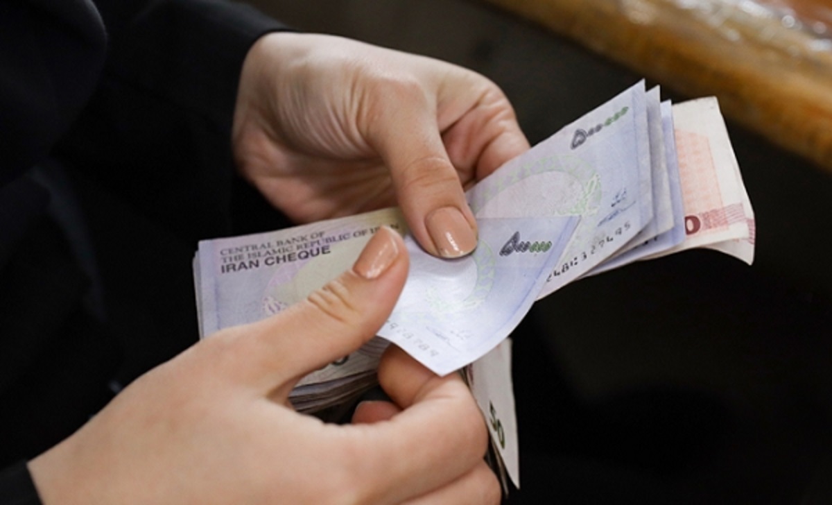 کلیات لایحه متناسب سازی حقوق کارکنان تصویب شد کلیات لایحه متناسب سازی حقوق کارکنان تصویب شد