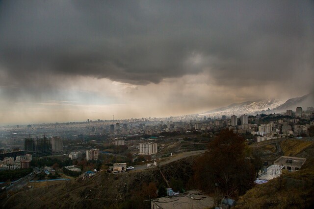 باران حریف آلودگی هوای تهران نشد/ هوای پایتخت همچنان آلوده برای گروههای حساس باران حریف آلودگی هوای تهران نشد/ هوای پایتخت همچنان آلوده برای گروههای حساس