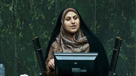 با جریمه کسی با حجاب نمی شود/ به جای بزن و ببند باید کار فرهنگی کنیم با جریمه کسی با حجاب نمی شود/ به جای بزن و ببند باید کار فرهنگی کنیم
