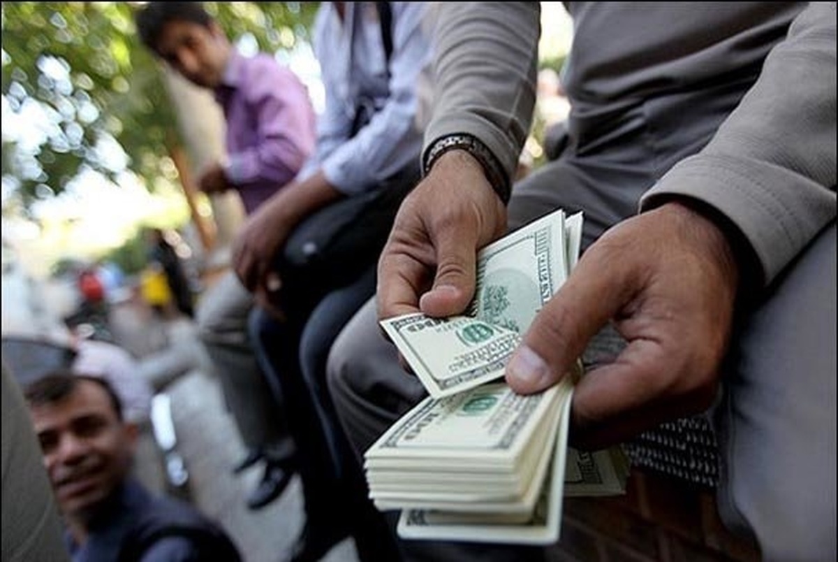 پیش بینی قیمت دلار تا اسفند امسال پیش بینی قیمت دلار تا اسفند امسال