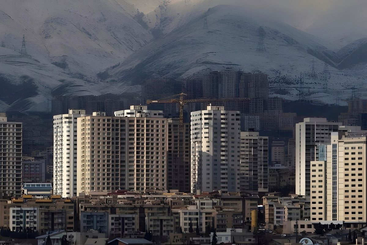 کلاه آماری بر سر مسکن کلاه آماری بر سر مسکن