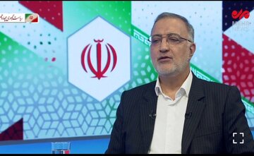 روزنامه هم میهن: وعده توزیع گوشت دم در خانه توسط زاکانی تحقیر مردم است/ آیا وعده تحقیرآمیز قابل پیگرد نیست؟ روزنامه هم میهن: وعده توزیع گوشت دم در خانه توسط زاکانی تحقیر مردم است/ آیا وعده تحقیرآمیز قابل پیگرد نیست؟