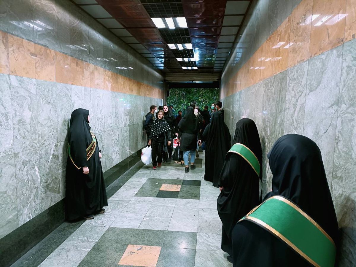 انتظامی خطاب به زاکانی: در زمان شما حجاببان در مترو مستقر شد پس احتمالا در سطح کشور هم همین رفتار را خواهید کرد / زاکانی: حجاب بان نداریم انتظامی خطاب به زاکانی: در زمان شما حجاببان در مترو مستقر شد پس احتمالا در سطح کشور هم همین رفتار را خواهید کرد / زاکانی: حجاب بان نداریم