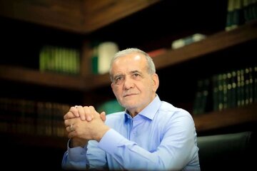 عبدالکریم سروش کنار مسعود پزشکیان ایستاد /محمد هاشمی: سبد رأی قالیباف غیرمترقبه کم شد عبدالکریم سروش کنار مسعود پزشکیان ایستاد /محمد هاشمی: سبد رأی قالیباف غیرمترقبه کم شد