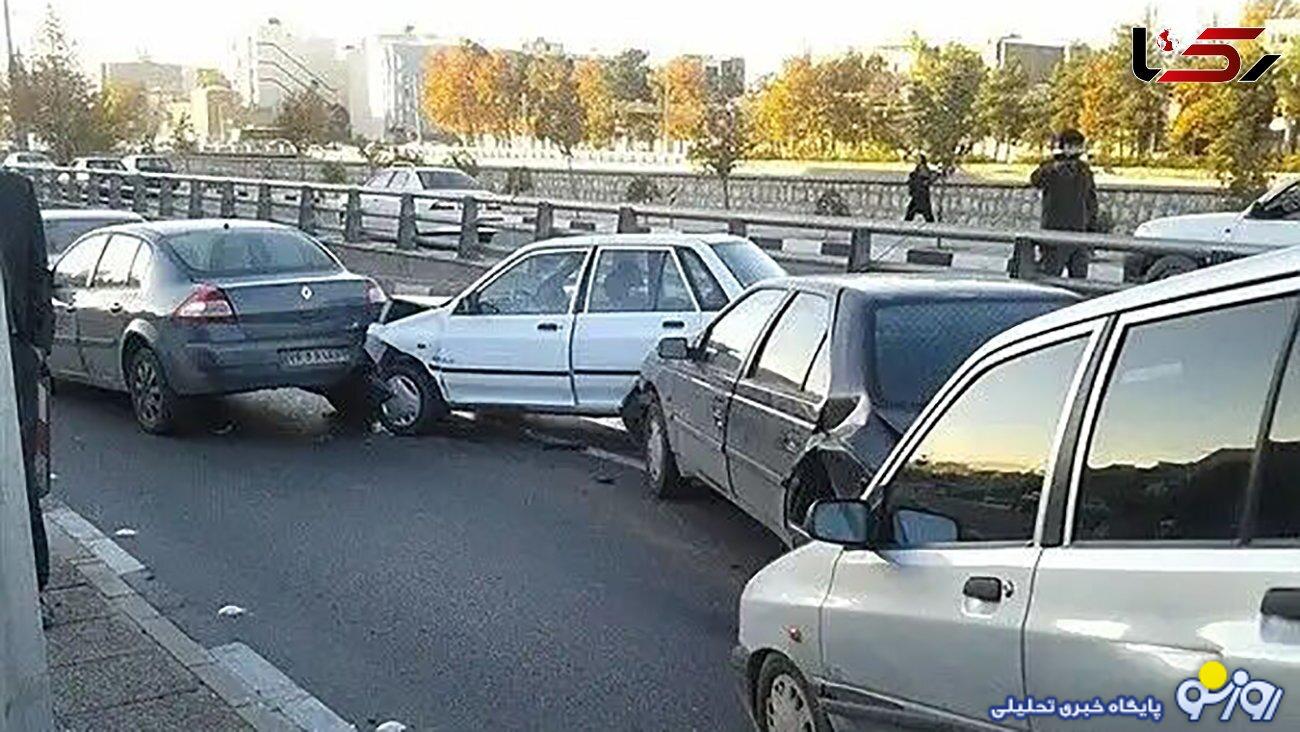 تصادف مرگبار در اتوبان کرج-قزوین / 14 کشته و مصدوم برجا ماند تصادف مرگبار در اتوبان کرج-قزوین / 14 کشته و مصدوم برجا ماند