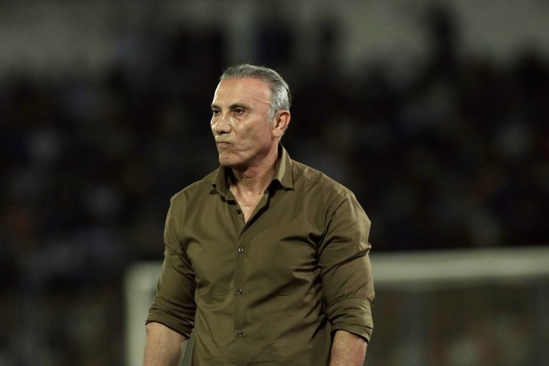 درخشان: طراحی تمرینات پرسپولیس مشکل دارد درخشان: طراحی تمرینات پرسپولیس مشکل دارد