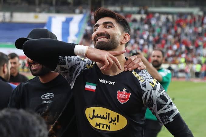 کریم باقری: علیرضا بیرانوند به پرسپولیس برنگردد اما به استقلال هم نرود! کریم باقری: علیرضا بیرانوند به پرسپولیس برنگردد اما به استقلال هم نرود!