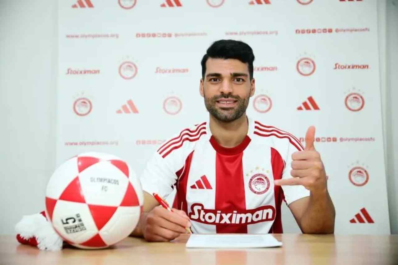 آمادگی پرسپولیس برای جذب مهدی طارمی پیش از پیوستن وی به المپیاکوس آمادگی پرسپولیس برای جذب مهدی طارمی پیش از پیوستن وی به المپیاکوس