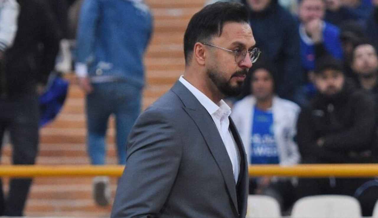 مهدی پاشازاده: ادب حکم میکرد پرسپولیس عذرخواهی کند اما نکرد؛ اسم فرهنگی را از تابلوی باشگاهها بردارید مهدی پاشازاده: ادب حکم میکرد پرسپولیس عذرخواهی کند اما نکرد؛ اسم فرهنگی را از تابلوی باشگاهها بردارید
