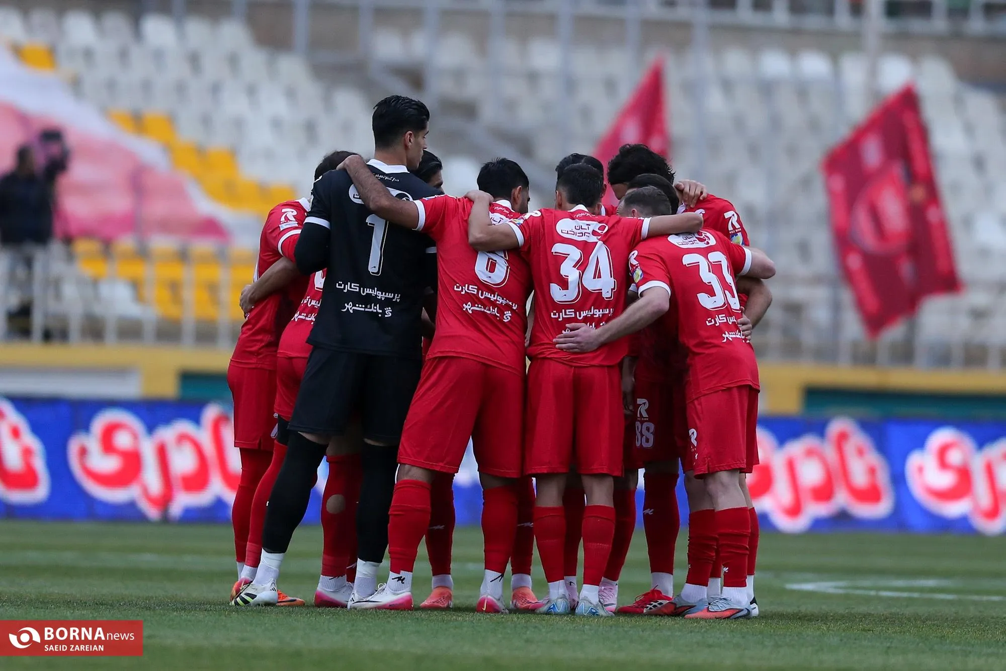 کادرفنی پرسپولیس با دستیار خارجی مهدی تارتار تکمیل می‌شود