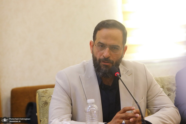 محسن برهانی: ترامپ باید هم از آمدهها و هم از نیامدهها به مراسم تشییع بترسد! محسن برهانی: ترامپ باید هم از آمدهها و هم از نیامدهها به مراسم تشییع بترسد!