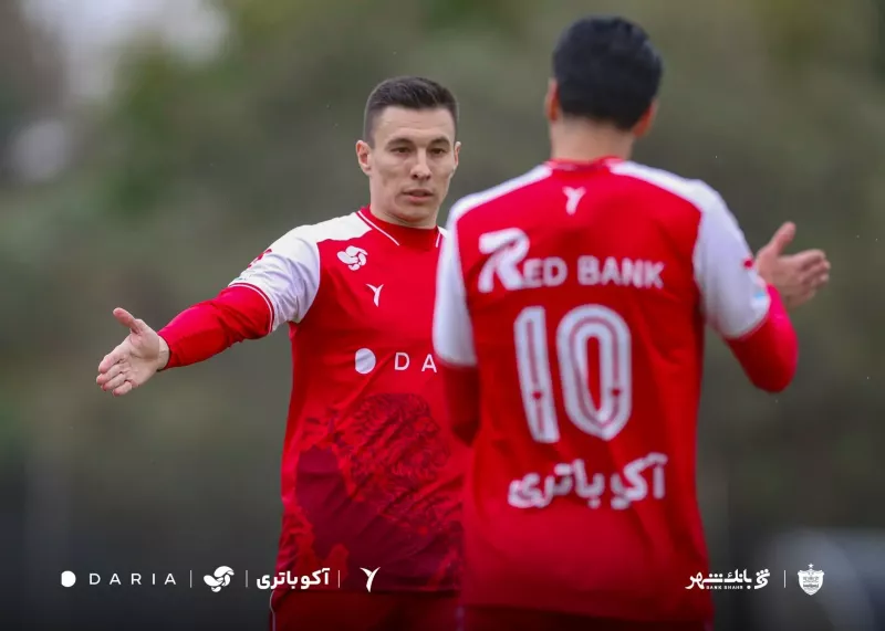 دو هیچ، خط و نشان پرسپولیس برای مدعیان! دو هیچ، خط و نشان پرسپولیس برای مدعیان!