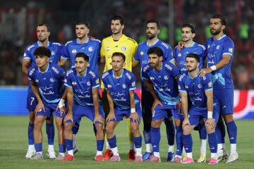 عکس| جنجال تازه؛ حذف ستاره لوگوی پرسپولیس در پوستر استقلال